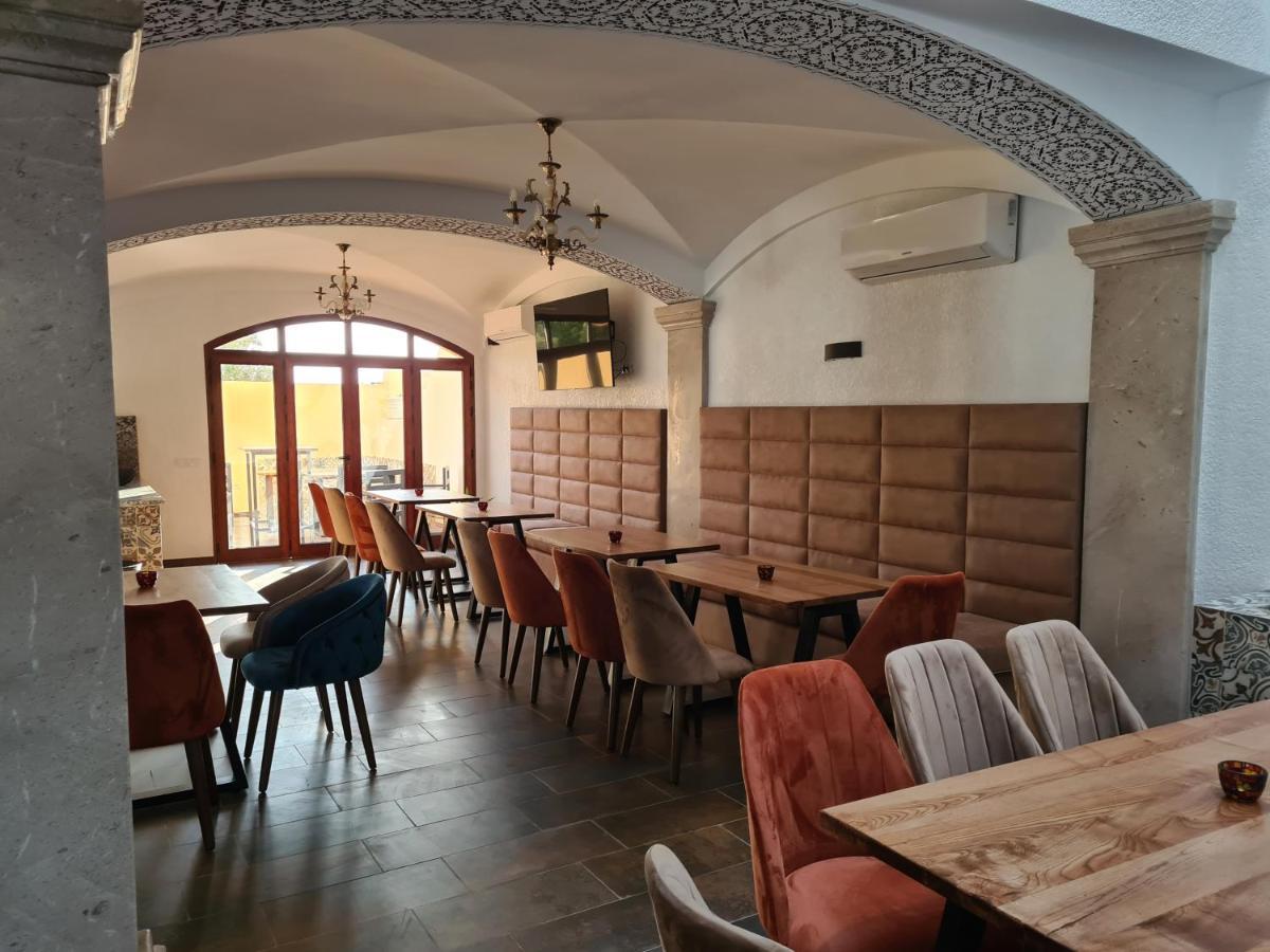Mahdia - Baghdadi - Laourient Apartments, Restaurant, Cafe Экстерьер фото